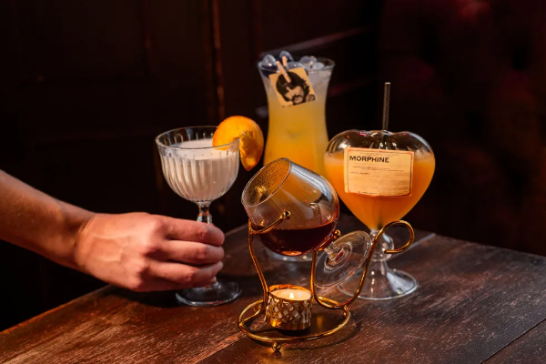 where is the best girls night out for late night cocktails Brighton